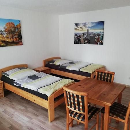 Wohnung Fuer Arbeiter Und Monteure Bis 6 Personen Amberg Exterior foto